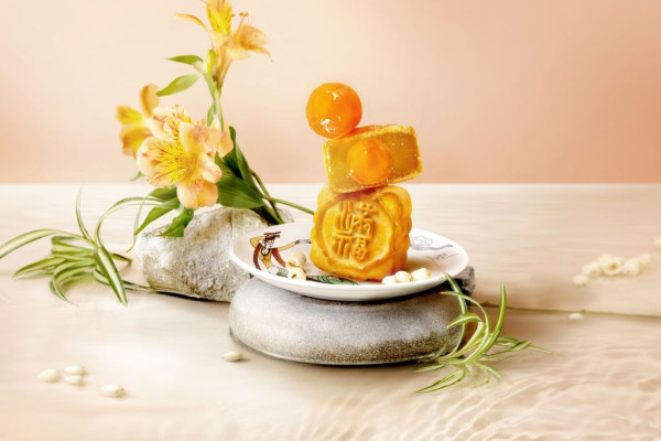 萬麗海景酒店滿福樓中秋月餅低至六五折　早鳥優惠！斑蘭蛋黃／貓山王榴蓮月餅