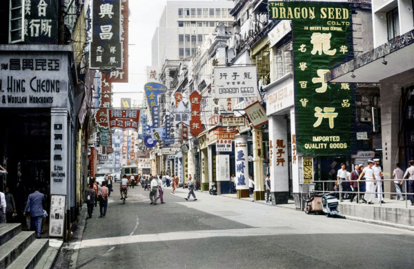微縮建築模型 AI回復舊照片色彩  上世紀香港街景重現眼前