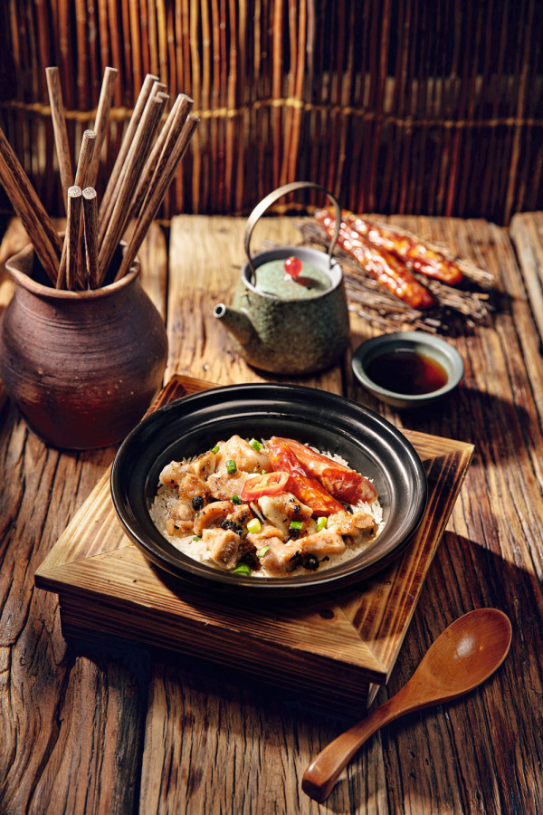 皮脆肉滑 備長炭火燒雞