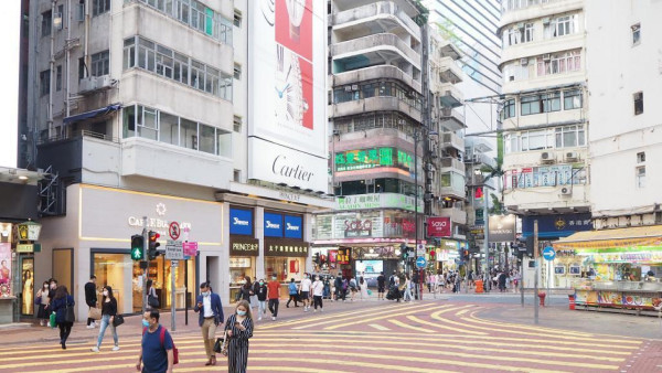 香港湧現「酒店豬」絕世筍工？ 日賺$2000包食宿＋住五星級酒店...