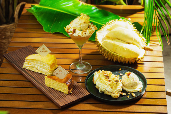 荃灣人氣露營風打卡Cafe限定榴槤甜品！貓山王榴槤Croffle／榴槤芭菲杯／榴槤千層蛋糕／榴槤巴斯克芝士蛋糕