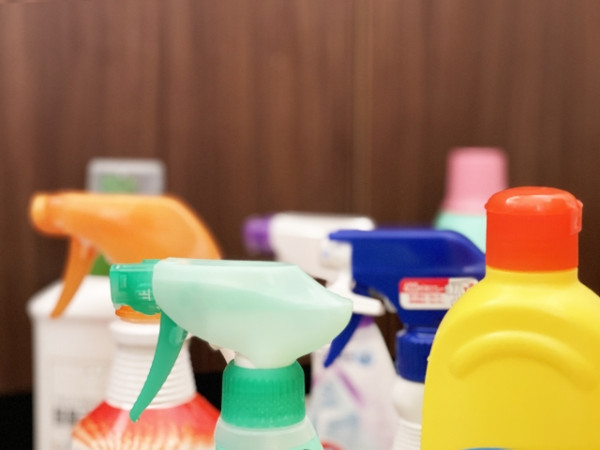 研究分析30種清潔劑  含百種有害化學物質 專家教你點揀好