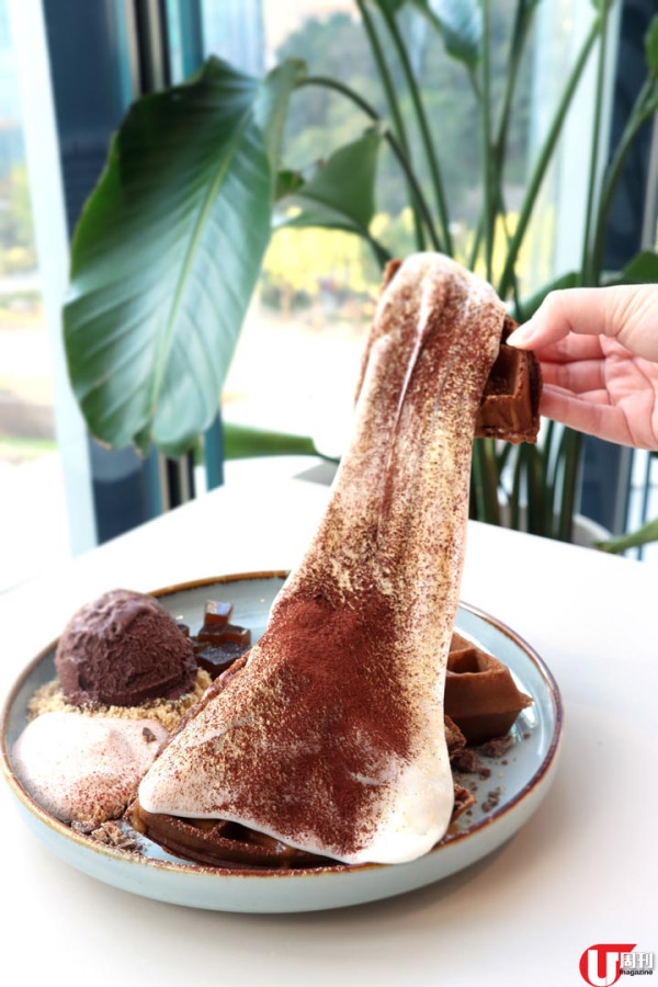 日賣 500 份！ 拉力超強瀑布麻糬窩夫