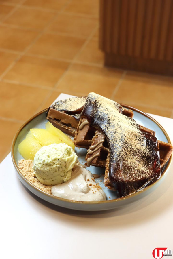 日賣 500 份！ 拉力超強瀑布麻糬窩夫