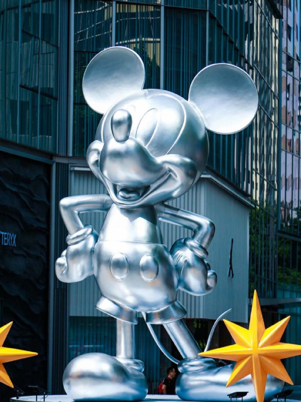 深圳自由行2023 | 迪士尼100週年「星願奇緣」主題展登陸萬象城 4大打卡位！巨型銀色米奇+期間限定店 