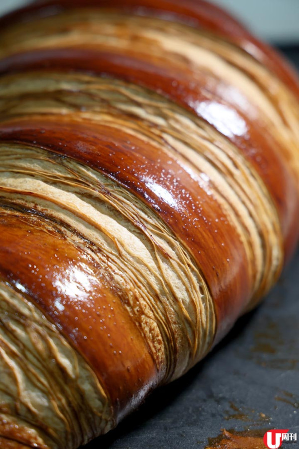 四喜麵包西餅推出 15 倍巨大化牛角包 / 25% 法國 AOP 牛油製