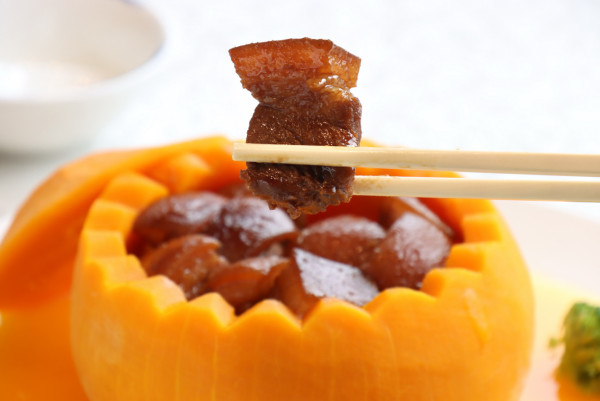 香港科學園夜繽紛玩轉萬聖節 多間餐廳推出主題菜式 消費即送免費禮品