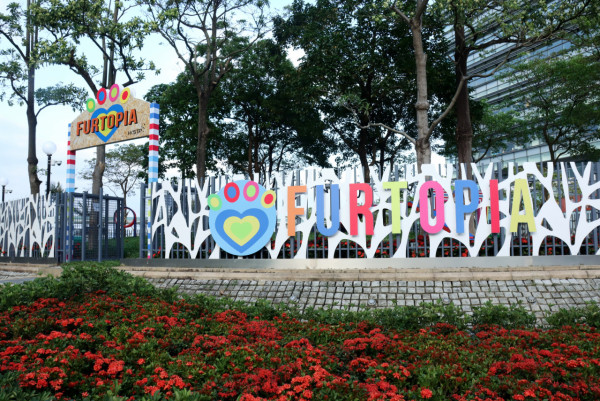 香港科學園夜繽紛玩轉萬聖節 多間餐廳推出主題菜式 消費即送免費禮品