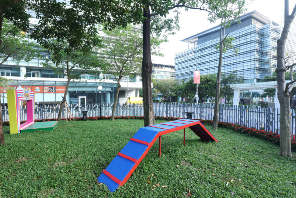 香港科學園夜繽紛玩轉萬聖節 多間餐廳推出主題菜式 消費即送免費禮品