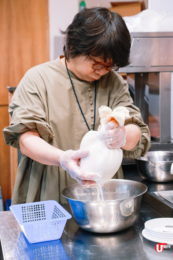 聰嫂甜品灣仔重開  招牌龍眼椰果冰 / 全新麻糬仙草 雪糕窩夫