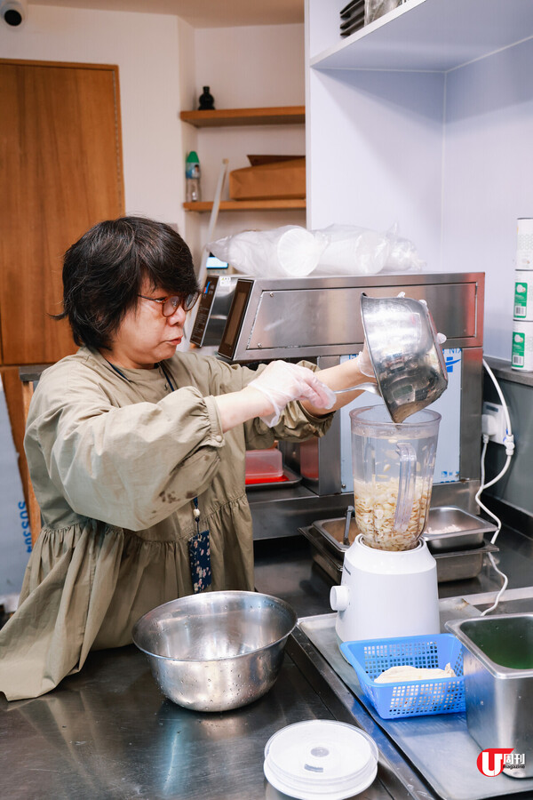 聰嫂甜品灣仔重開  招牌龍眼椰果冰 / 全新麻糬仙草 雪糕窩夫