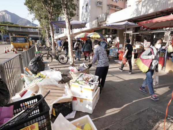 打擊垃圾蟲！亂拋垃圾、吐痰定額罰款提高至3,000蚊