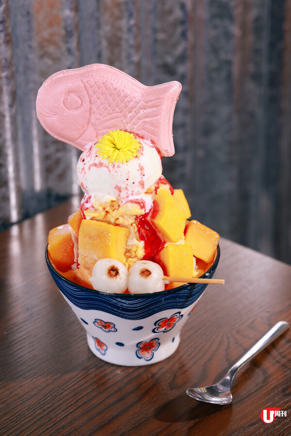 昭和復古場景和食屋 Fusion 甲羅燒薄餅 /  三黃雞香葱炊飯