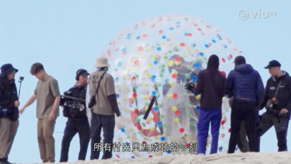 《無制限探險隊》EP6｜Mike導勇悍偷鴕鳥蛋 再上山頂邀南非人大唱獅子山下 