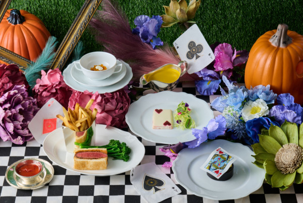 港島香格里拉推出萬聖節魔幻仙境主題餐飲   煙三文魚牛油果泡芙／牛板腱三文治／帝王蟹闊條麵／烤南瓜撻