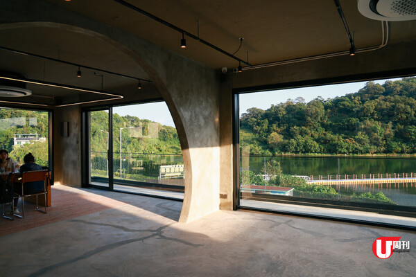 大尾督濟州風格 Cafe  三層悠間空間 / 「濟州」海景前歎咖啡