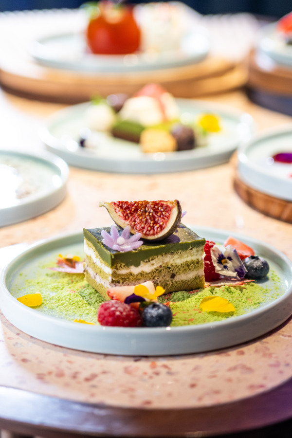 旺角藝術甜品 Cafe  超靚水晶蘋果蛋糕 日本金賞火炙泡芙