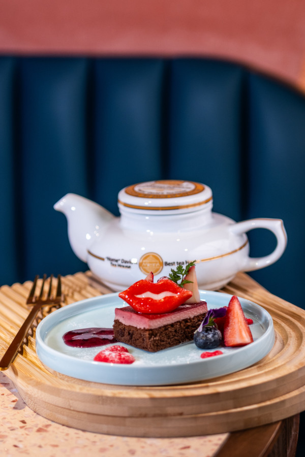 旺角藝術甜品 Cafe  超靚水晶蘋果蛋糕 日本金賞火炙泡芙