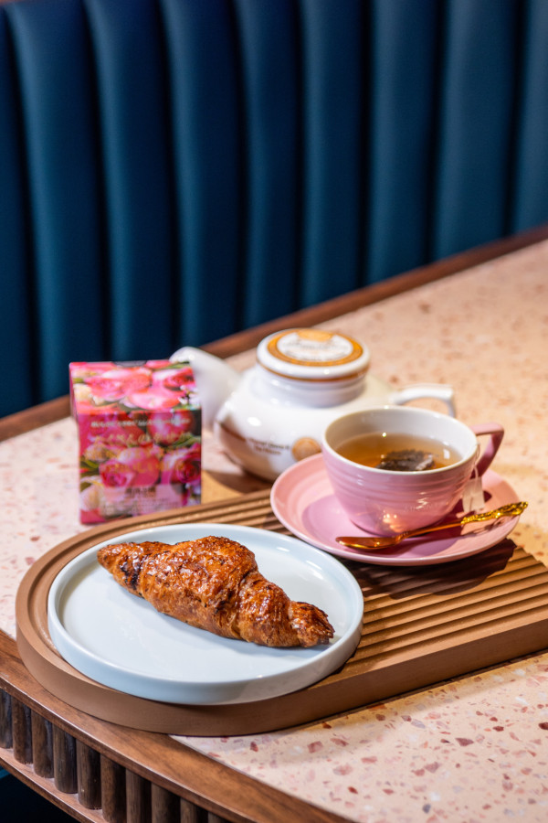 旺角藝術甜品 Cafe  超靚水晶蘋果蛋糕 日本金賞火炙泡芙