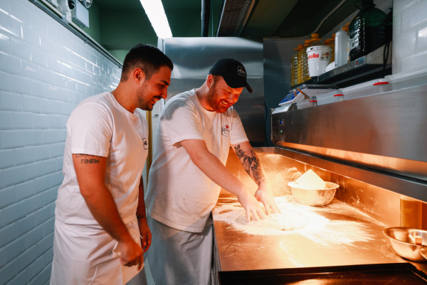 羅馬猛料薄餅店登陸  25 元起 100 克 / 20 多款長形羅馬式薄餅