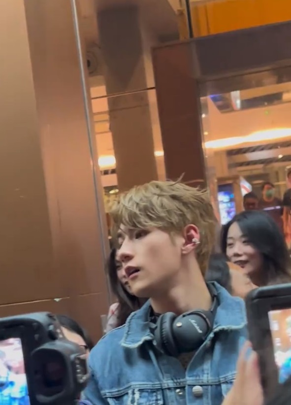 米蘭時裝週|Jeffrey魏浚笙顏值贏絕全場國際級靚仔!操肌減肥後狀態大勇