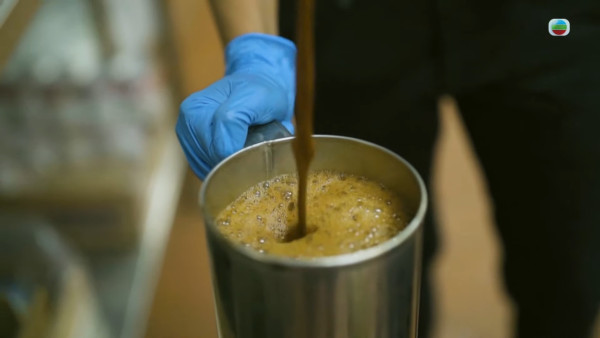 《隨懿深度行》|黎諾懿、李佳芯Ali馬來西亞美食遊 到訪怡保二奶巷掃街/隱世咖啡店玩拉茶