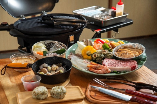 日本旅遊|巴膠注意 退役巴士變身成酒店 73年歷史車站案內所變廚房飯廳 雜物房成浴室 11月17日開業