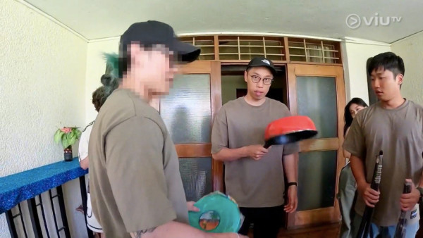 《無制限探險隊》EP10|超嘔心!捉蚊自製非洲劣食食譜 自家製「雙層芝士蚊堡」