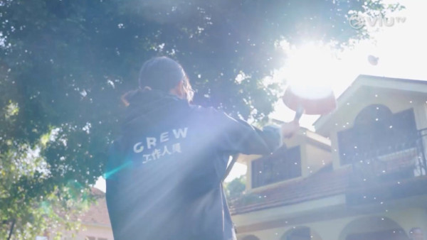 《無制限探險隊》EP10|超嘔心!捉蚊自製非洲劣食食譜 自家製「雙層芝士蚊堡」