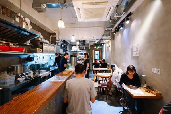 鴨仔主題 Cafe　驚喜！咖啡滷水慢煮鴨肉 + 荷包蛋咖啡