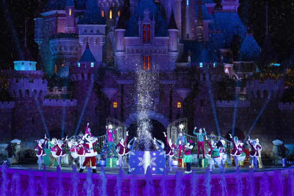 聖誕熱點！迪士尼樂園 A Disney Christmas 11月17日開催 全新迪士尼聖誕音樂Live！奇妙夢想城堡首次舉行跨年倒數 