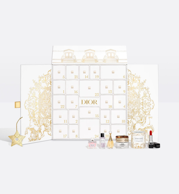 K11 MUSEA聖誕市集變身金色宮殿！15米的Dior聖誕樹/全球首個YouTube pop-up café/藝術展覽 (附活動詳情)