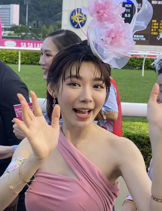 林明禎新歌預告大派福利！突破性感尺度露美臀險走光 ! 