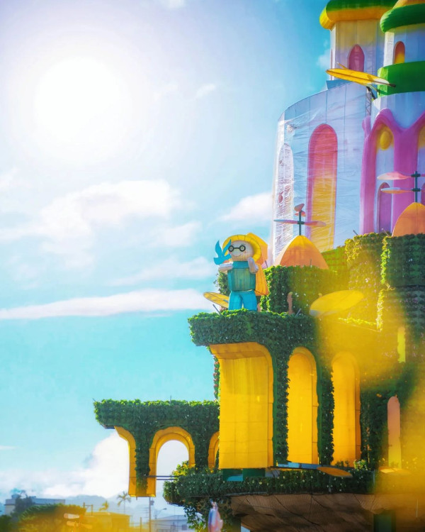 台灣旅遊｜台中國際花毯節2023開鑼！夢幻漂浮城堡花卉／4公頃向日葵花海 