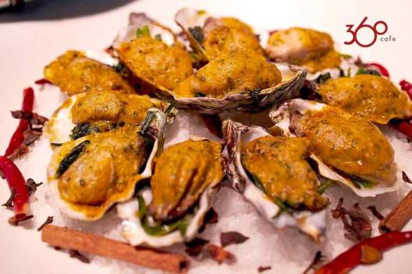 澳門旅遊塔360°旋轉餐廳自助餐美食(圖片來源︰Macau Tower Facebook) 澳門旅遊塔360°旋轉餐廳自助餐美食(圖片來源︰Macau Tower Facebook)