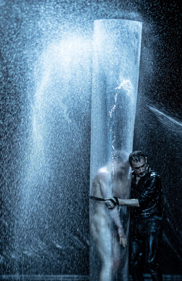 由奧運開幕到水中雙人舞    Papaioannou 推廣 希臘式身體哲學