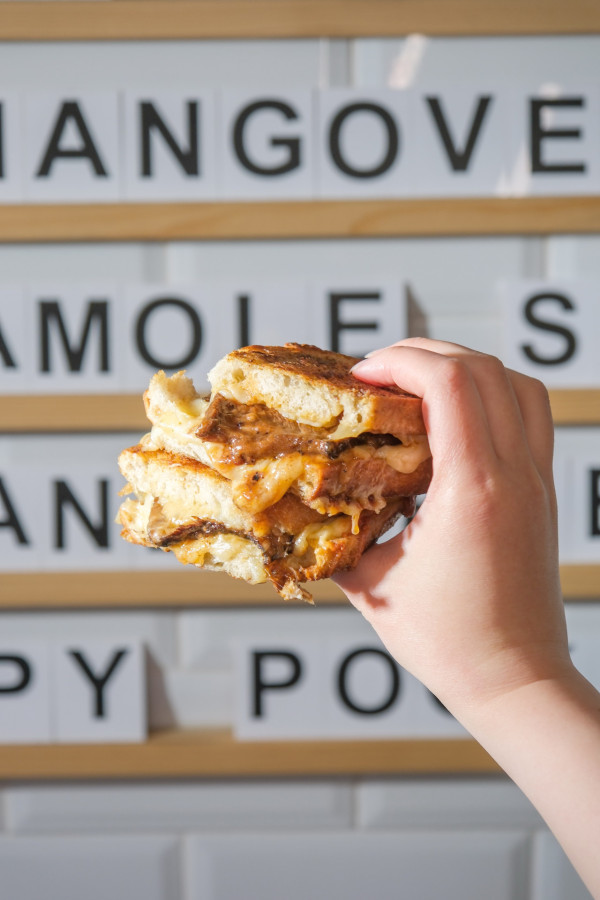 灣仔最強 Grilled Cheese Sandwich 80 克勁量芝士炮製！