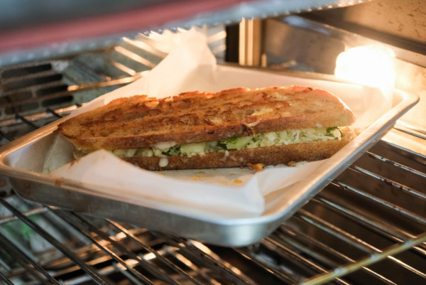 灣仔最強 Grilled Cheese Sandwich 80 克勁量芝士炮製！