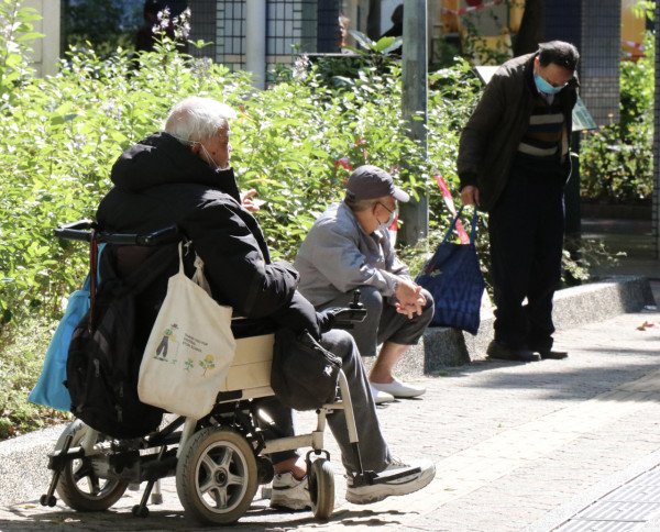香港人最球最長壽　但研究指老年殘疾情況嚴重　未來老人醫療及護理需求令人擔憂