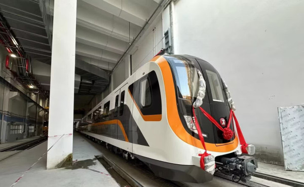 深圳地鐵13號線將採用A型車8列編組的全自動駕駛地鐵車輛。（圖片來源：微信@港鐵深圳）