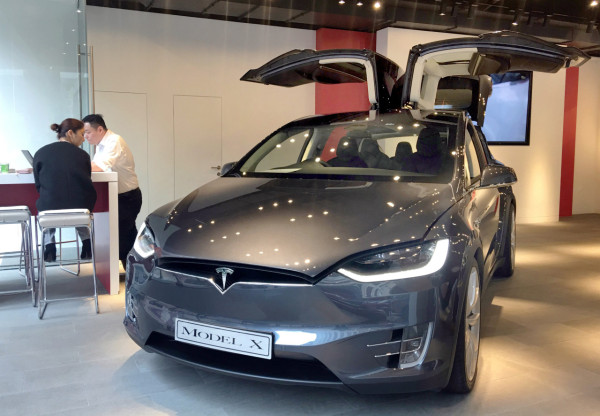 Tesla「廉價版」電動車或於2024面世  預計約售21萬港元！