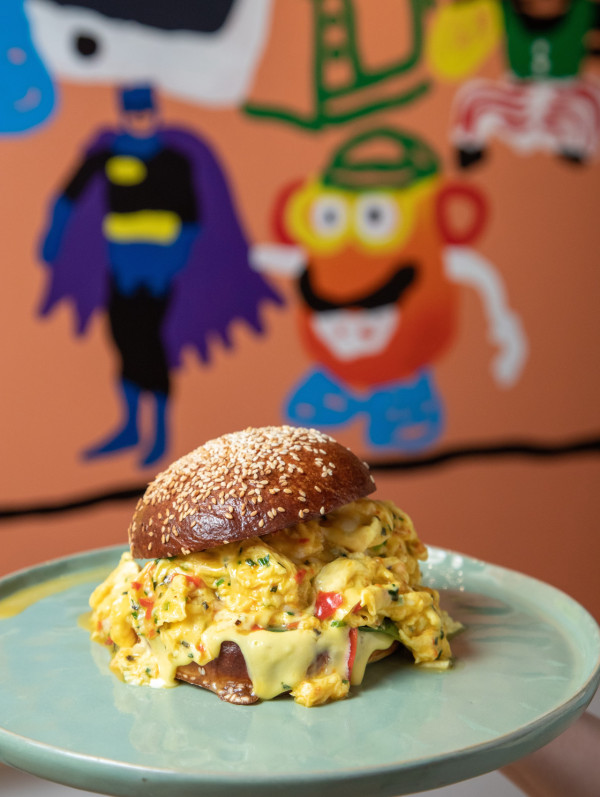 54 年酸種手工 Sourdough  餡料超載開放式三文治