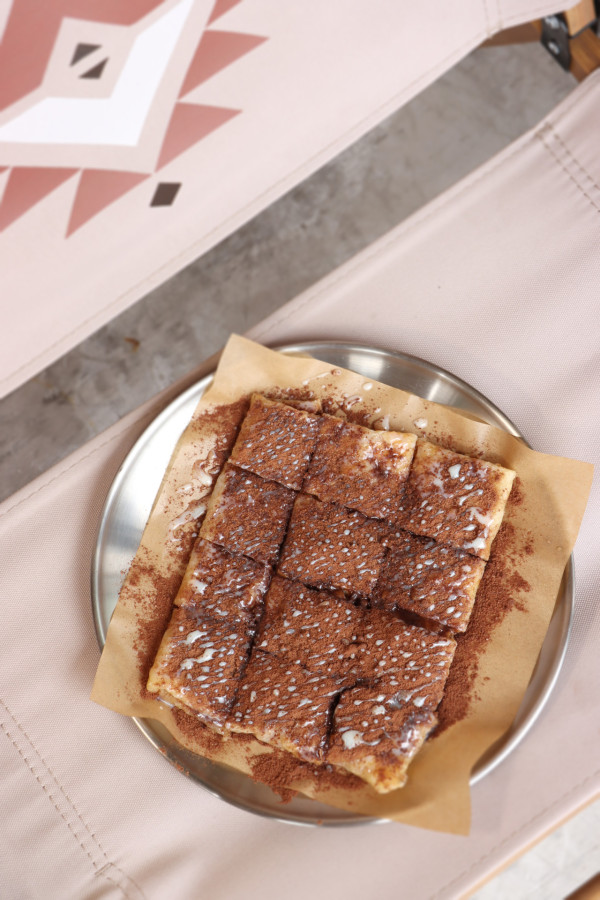 西貢露營風香蕉煎餅店 坐低歎日本麵粉製煎餅