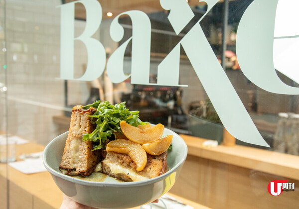 54 年酸種手工 Sourdough  餡料超載開放式三文治