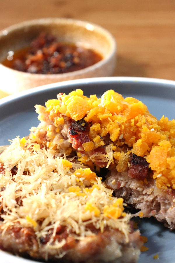 人人讚夫妻檔小店 大角咀名物！鍾無艷煎肉餅 蟶子炸米粉