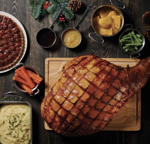 香港JW萬豪酒店推出聖誕派對到會外賣套餐  早鳥優惠85折！香草羊架／燒肉眼扒／原隻火雞／香烤蜜汁火腿