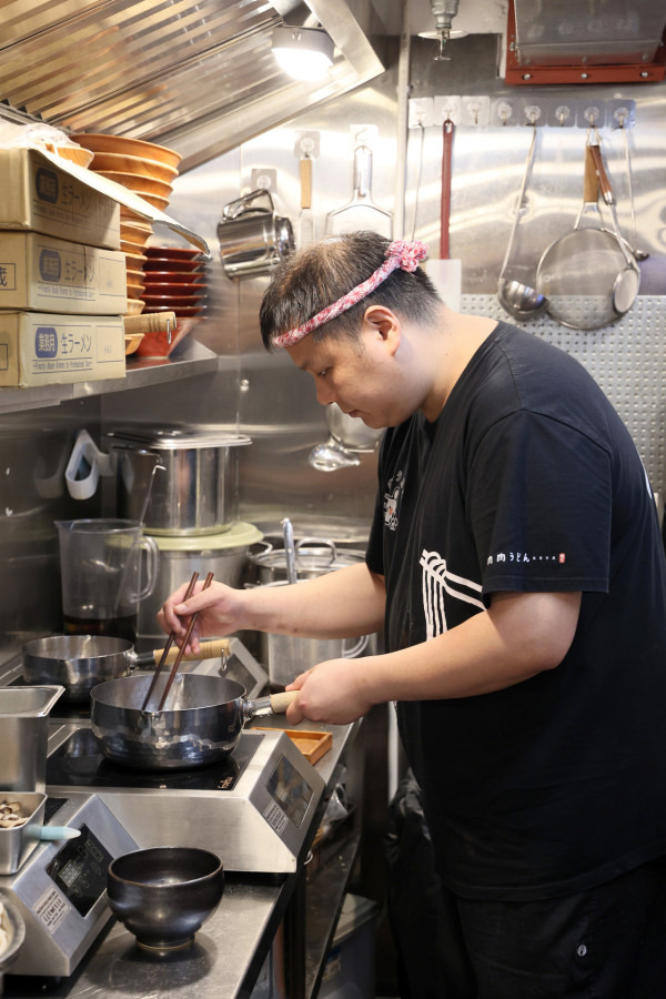 佐敦人龍烏冬店 專攻武藏野烏冬 食埋肉掌薯仔忌廉烏冬