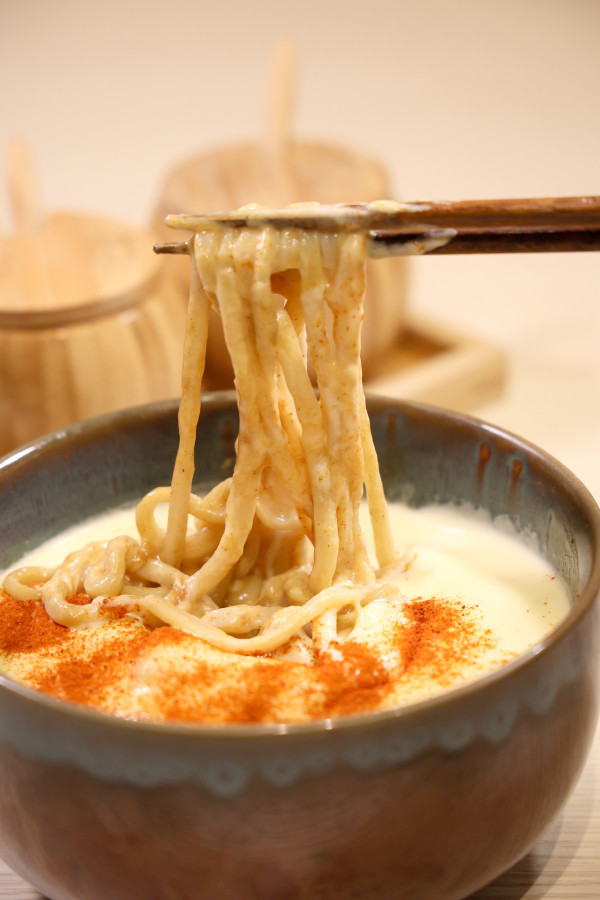 佐敦人龍烏冬店 專攻武藏野烏冬 食埋肉掌薯仔忌廉烏冬