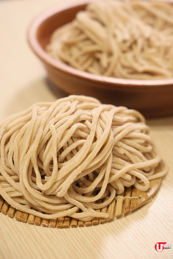 佐敦人龍烏冬店 專攻武藏野烏冬 食埋肉掌薯仔忌廉烏冬