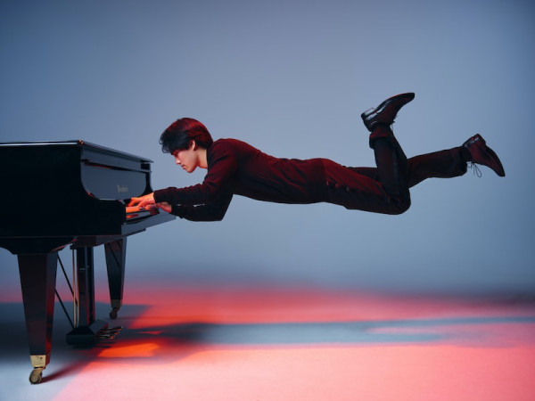 蕭邦鋼琴大賽冠軍 Bruce Liu 獨家專訪  談比賽、嗜好& Fans  新專輯Ｗaves帶你浪遊法國